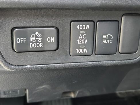 Used 2019 Toyota Tacoma TRD Off-Road image 21