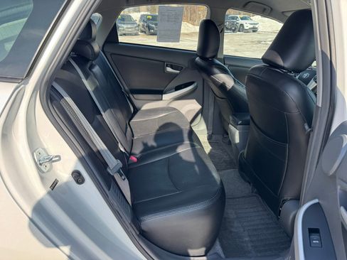 Used 2011 Toyota Prius Three image 12