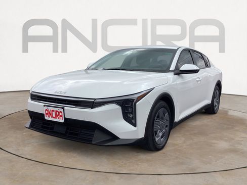 Used 2025 Kia K4 FWD image 7