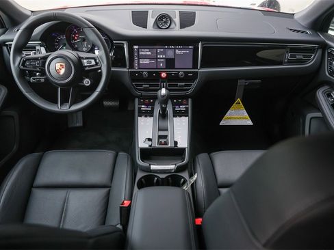 Certified 2025 Porsche Macan Turbo image 26