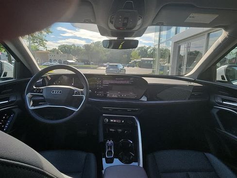Used 2025 Audi Q5 Premium w/ Premium Plus AWD/4WD image 15