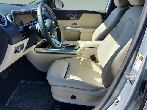 Used 2026 Mercedes-Benz GLA 250 image 10