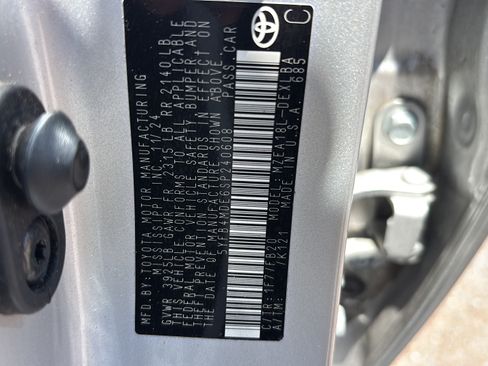 Used 2025 Toyota Corolla LE FWD image 14