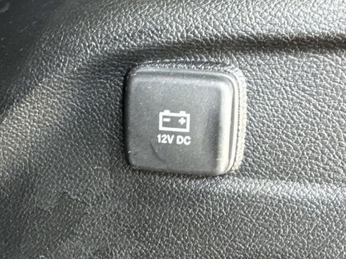 Used 2022 Jeep Grand Cherokee L Limited image 14