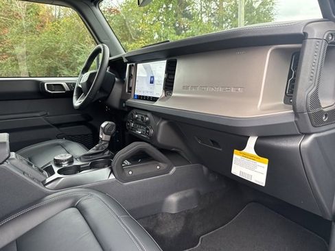 New 2025 Ford Bronco Outer Banks w/ Sasquatch Package image 50
