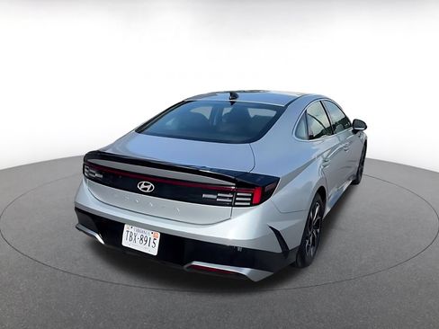 Used 2025 Hyundai Sonata SEL FWD image 13