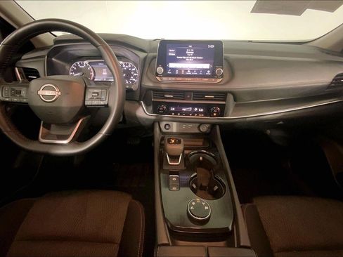 Used 2025 Nissan Rogue SV AWD/4WD image 15
