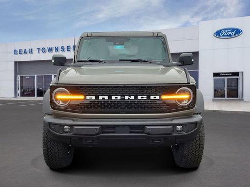 New 2025 Ford Bronco Outer Banks w/ Sasquatch Package image 2