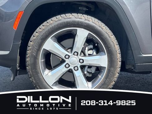 Used 2021 Jeep Grand Cherokee L Limited AWD/4WD image 28