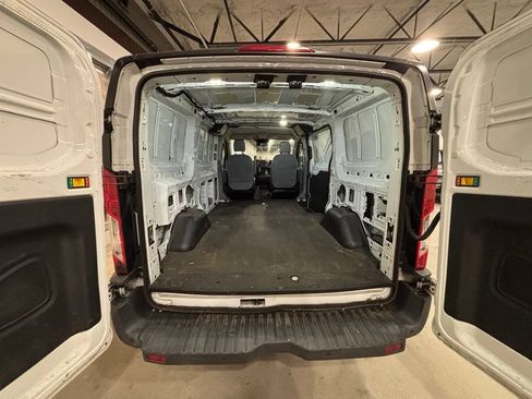 Used 2015 Ford Transit 150 130 Low Roof RWD image 5