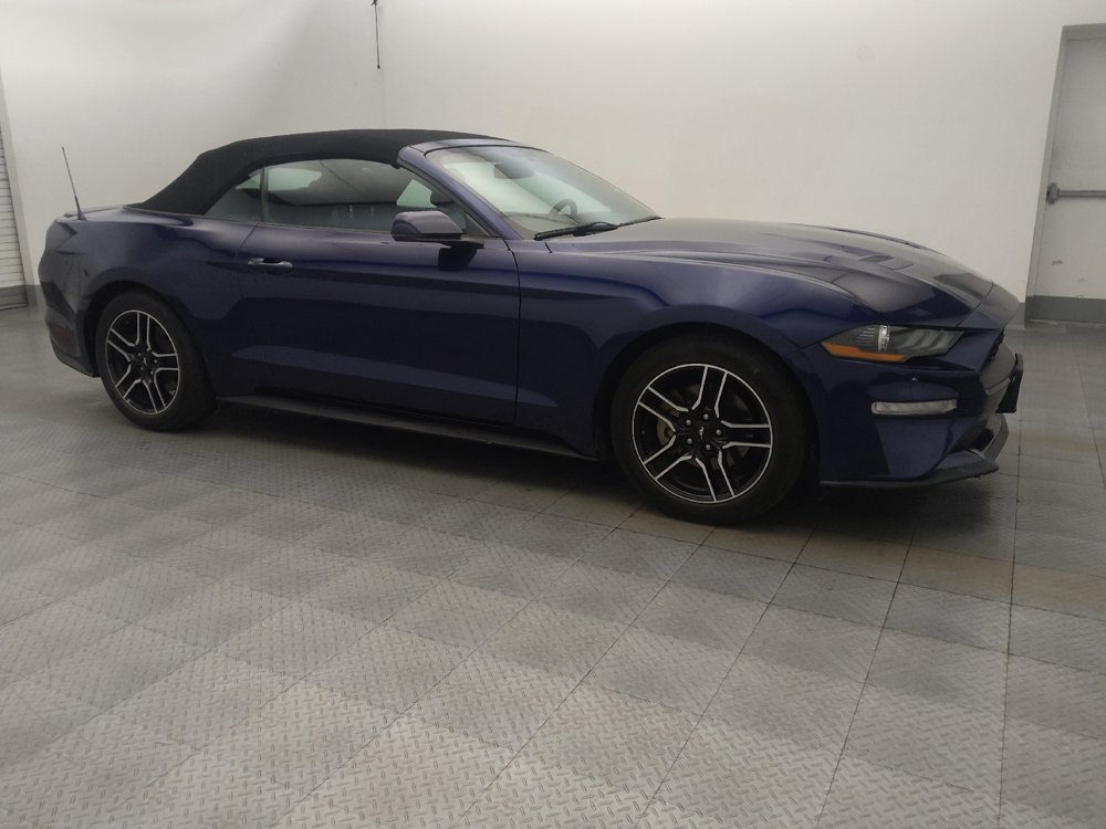 Used 2018 Ford Mustang Premium w/ Equipment Group 201A RWD image 11