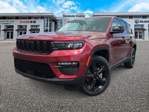Certified 2023 Jeep Grand Cherokee Limited w/ Luxury Tech Group II AWD/4WD image 1