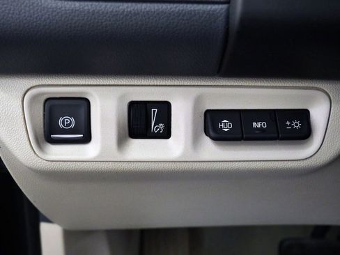 Used 2021 GMC Acadia Denali w/ Denali Technology Package AWD/4WD image 26