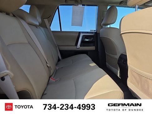 Used 2014 Toyota 4Runner SR5 Premium image 19