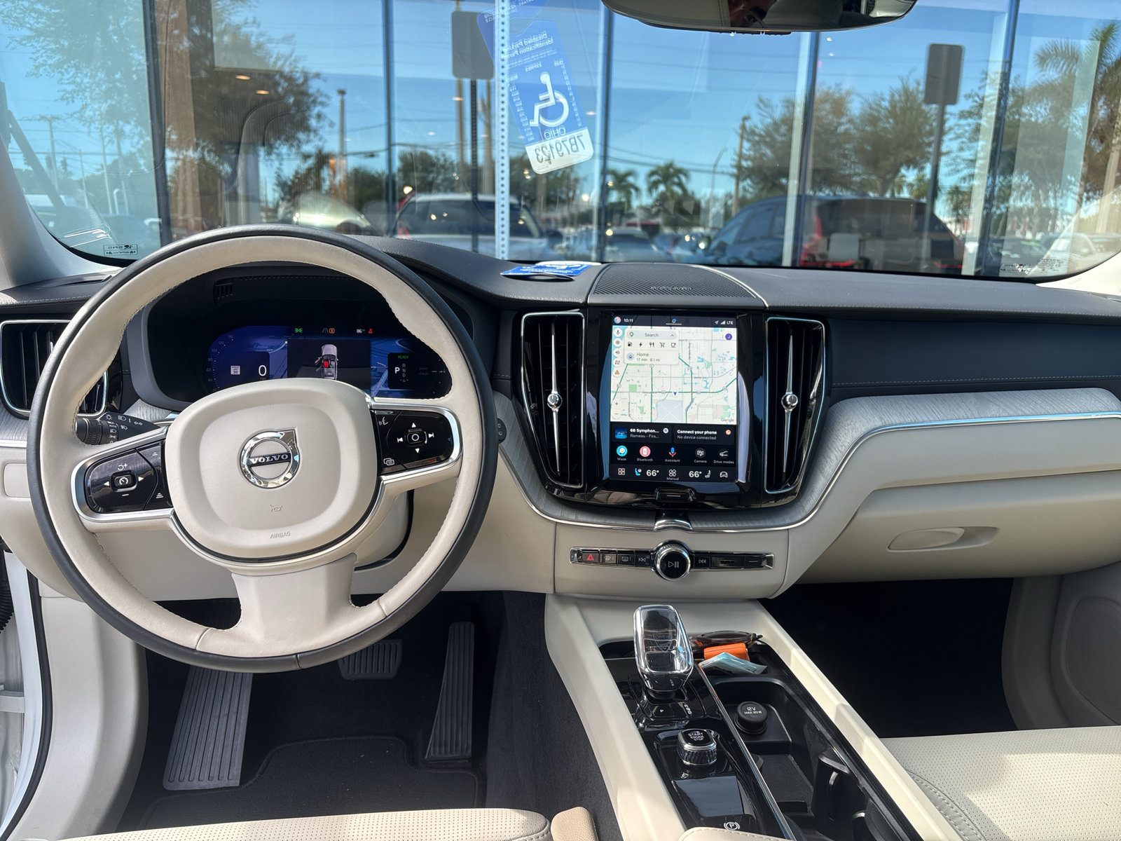 Used 2025 Volvo XC60 T8 Ultra w/ Protection Package Premier AWD/4WD image 22