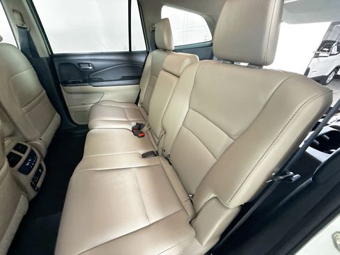 Used 2016 Honda Pilot Touring image 30