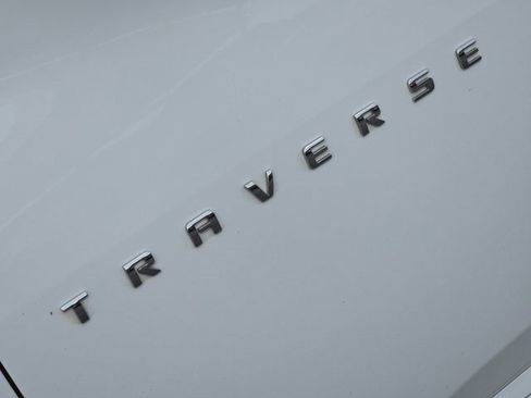 Certified 2023 Chevrolet Traverse Premier FWD image 6