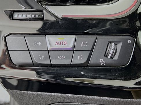 Used 2025 BMW Z4 sDrive30i image 11