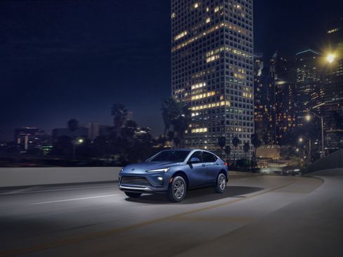 New 2026 Buick Envista Sport Touring FWD image 2