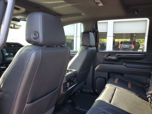 Used 2024 GMC Sierra 2500 AT4 w/ AT4 Premium Plus Package image 10