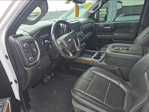 Used 2021 Chevrolet Silverado 3500 High Country image 5
