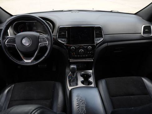 Used 2019 Jeep Grand Cherokee Altitude RWD image 8