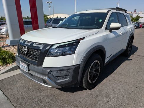 Used 2023 Nissan Pathfinder Rock Creek AWD/4WD image 3