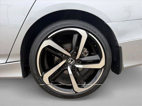Used 2018 Honda Accord Sport image 22