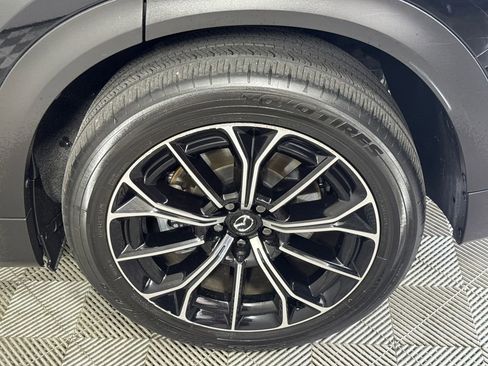 Certified 2025 MAZDA CX-70 Plug-In Hybrid w/ Premium Plus AWD/4WD image 20