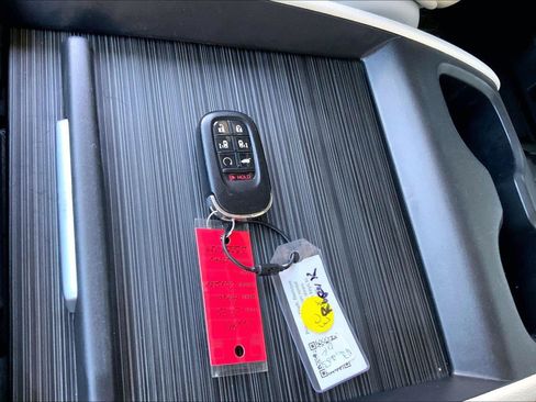 Used 2025 Honda Odyssey EX-L image 12