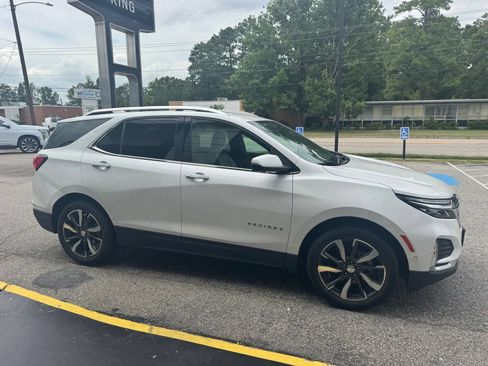Certified 2022 Chevrolet Equinox Premier FWD image 8