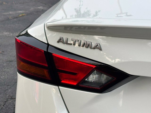 Certified 2023 Nissan Altima 2.5 SR FWD image 13