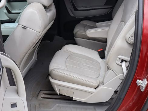 Used 2011 GMC Acadia Denali image 12