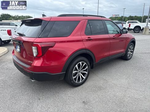 Used 2023 Ford Explorer ST-Line AWD/4WD image 7