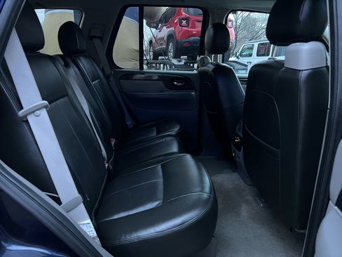 Used 2008 GMC Envoy SLE w/ Sun And Sound Package image 14