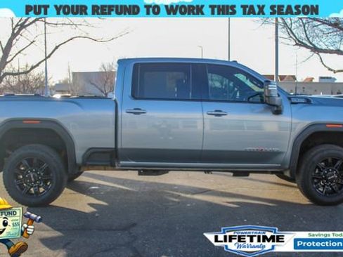 Used 2024 GMC Sierra 3500 AT4 w/ AT4 Preferred Package image 7