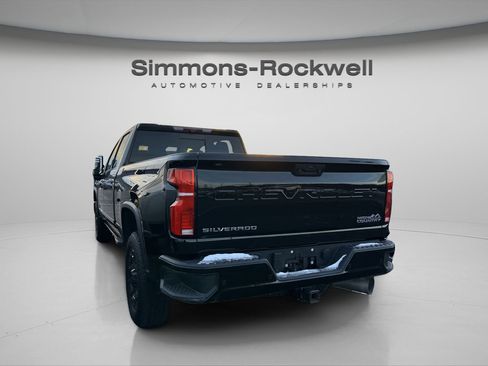 Used 2024 Chevrolet Silverado 2500 High Country image 6