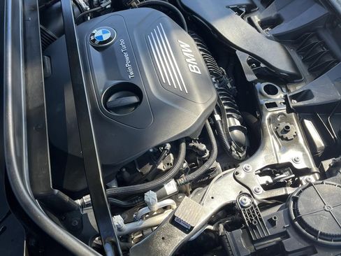 Used 2018 BMW X1 sDrive28i image 11