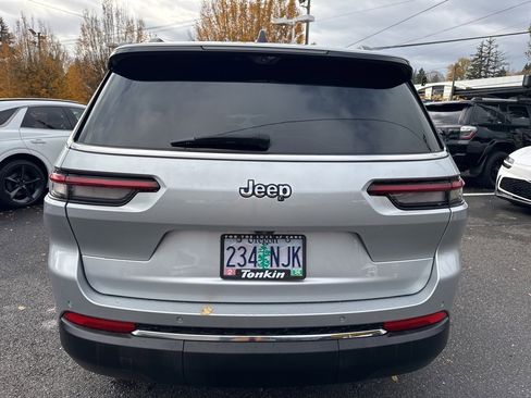 Used 2021 Jeep Grand Cherokee L Limited w/ Luxury Tech Group II image 6