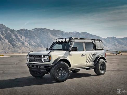 New 2025 Ford Bronco Badlands AWD/4WD image 2
