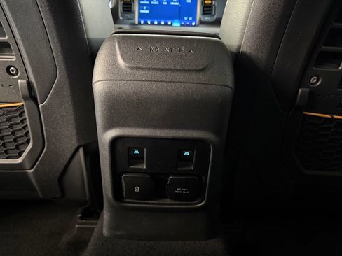 Used 2023 Ford Bronco Badlands AWD/4WD image 27