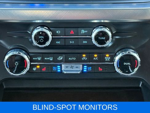 Used 2025 Ford F450 King Ranch w/ Chrome Package AWD/4WD image 25