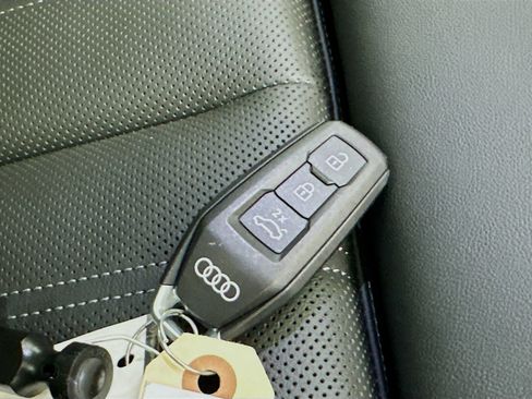 Used 2025 Audi A5 2.0T Premium Plus w/ Premium Plus AWD/4WD image 46