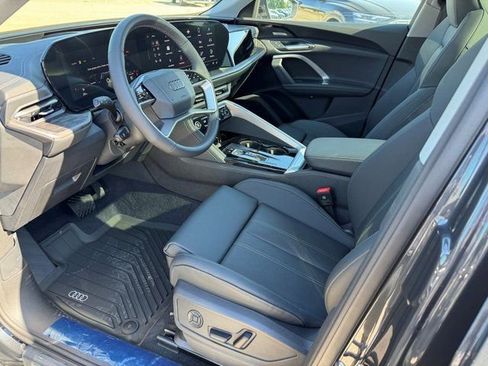 New 2025 Audi Q5 Premium Plus image 17