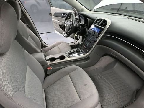 Used 2013 Chevrolet Malibu LS FWD image 42