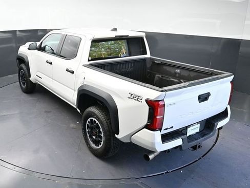 Used 2024 Toyota Tacoma TRD Off-Road AWD/4WD image 27
