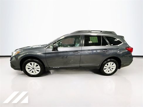 Used 2019 Subaru Outback 2.5i Premium image 8