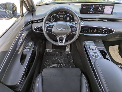 Certified 2022 Genesis GV70 3.5T Sport w/ Sport Prestige Package AWD/4WD image 15