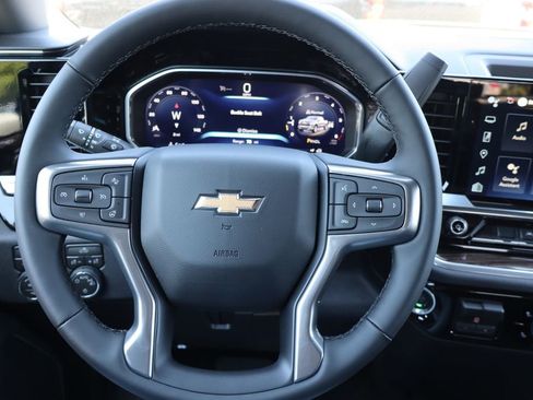 New 2026 Chevrolet Silverado 1500 LT AWD/4WD image 7
