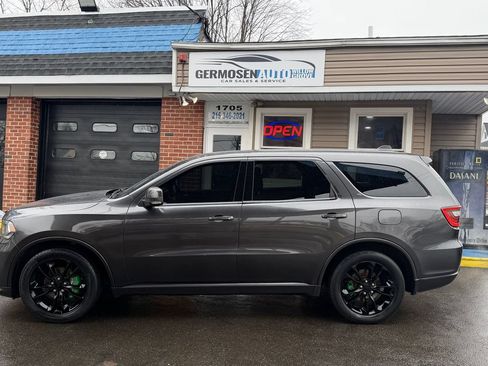 Used 2019 Dodge Durango GT RWD image 2